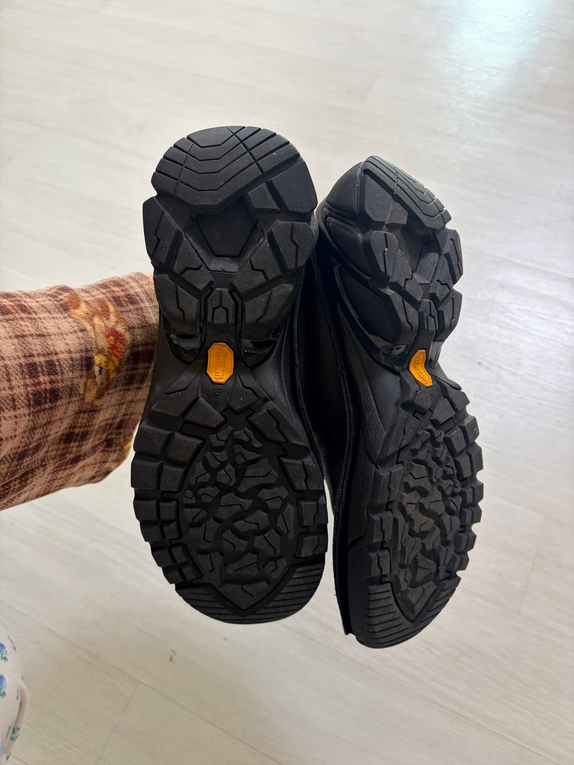 아워레가시 클로브 40사이즈 팝니다 상품이미지3