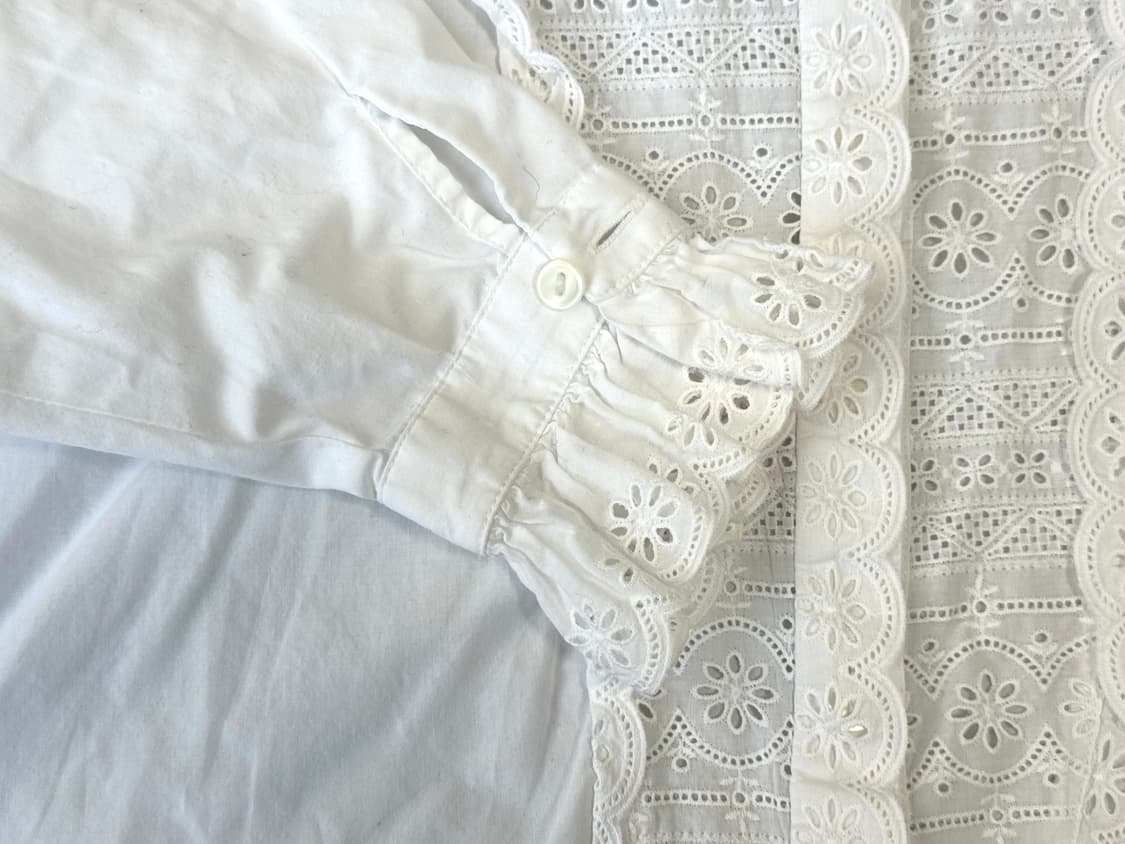 오스트리아 유럽 화이트 펀칭 블라우스 상품이미지5