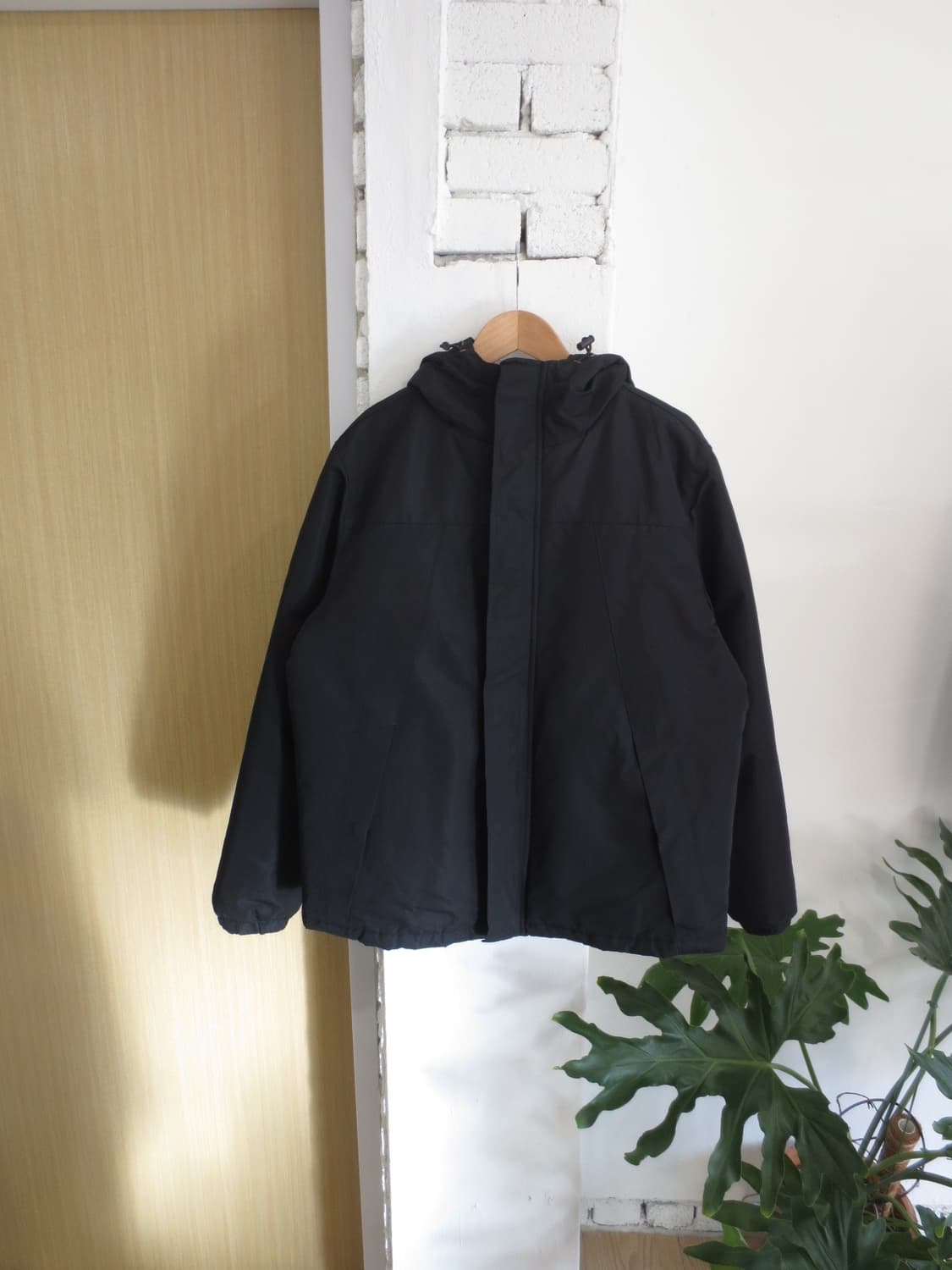 vintage black down jacket 상품이미지1