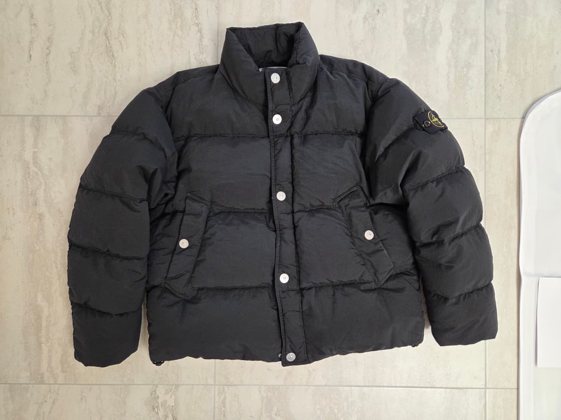 스톤아일랜드 안티드롭 스냅버튼 패딩 L 1회착용 상품이미지1