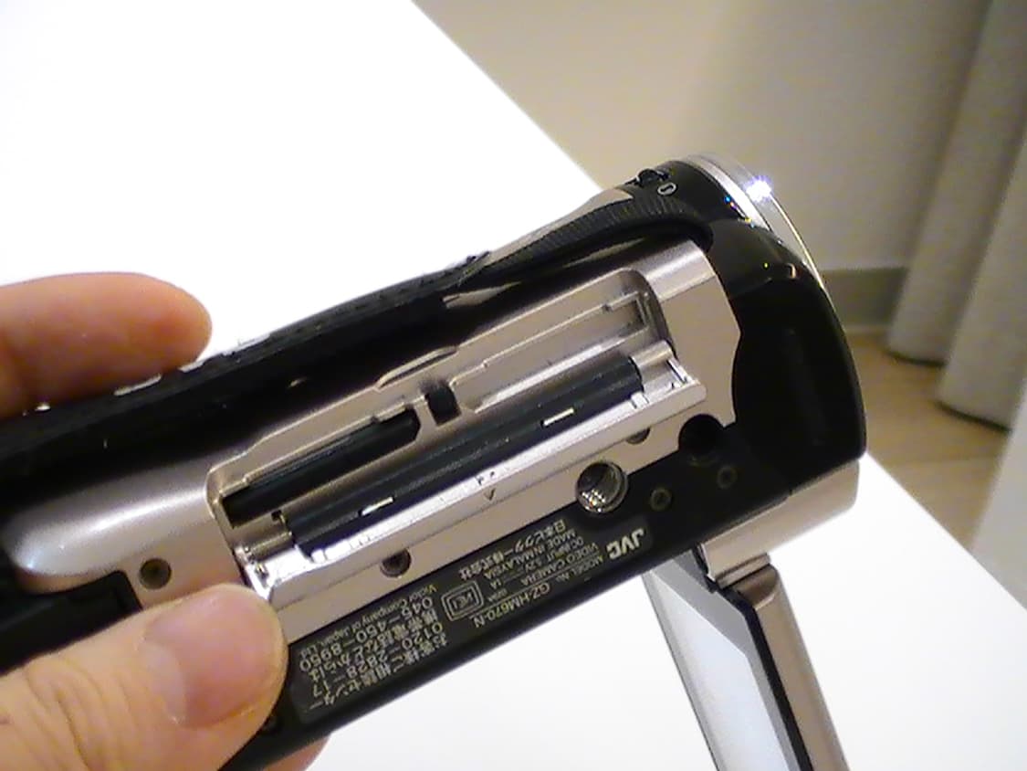 카리나캠코더) A급 JVC 에브리오 GZ-HM670-N 본체만/작례 있음 상품이미지7