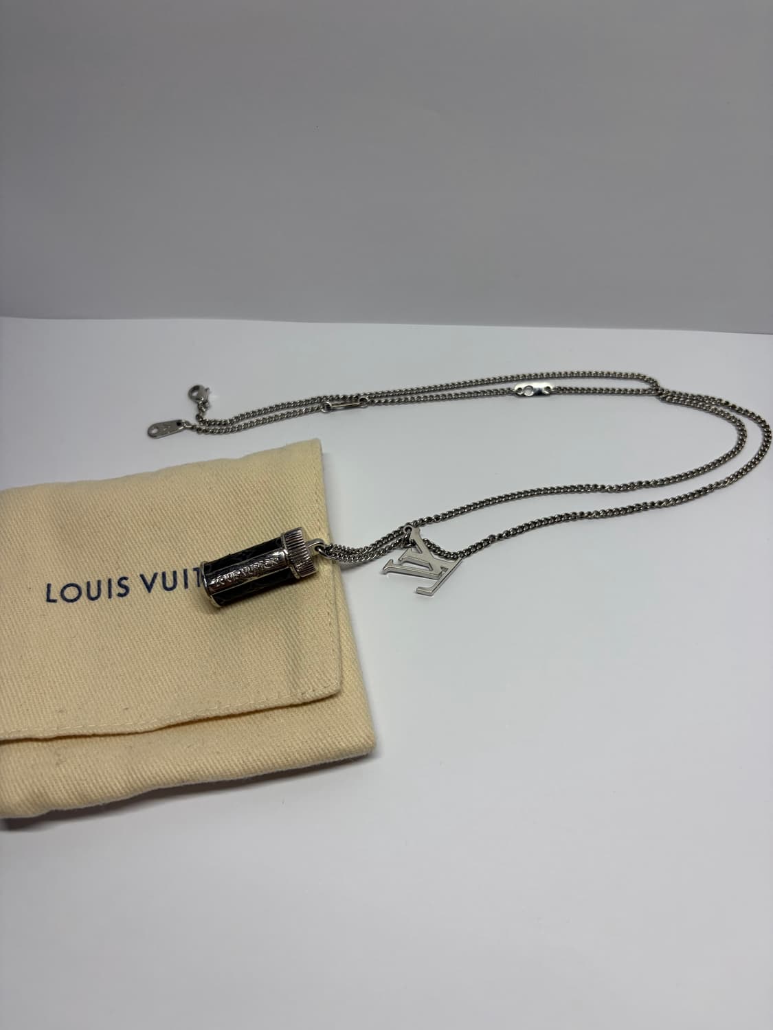 (정품) 루이비통 모노그램 이클립스 목걸이  상품이미지2