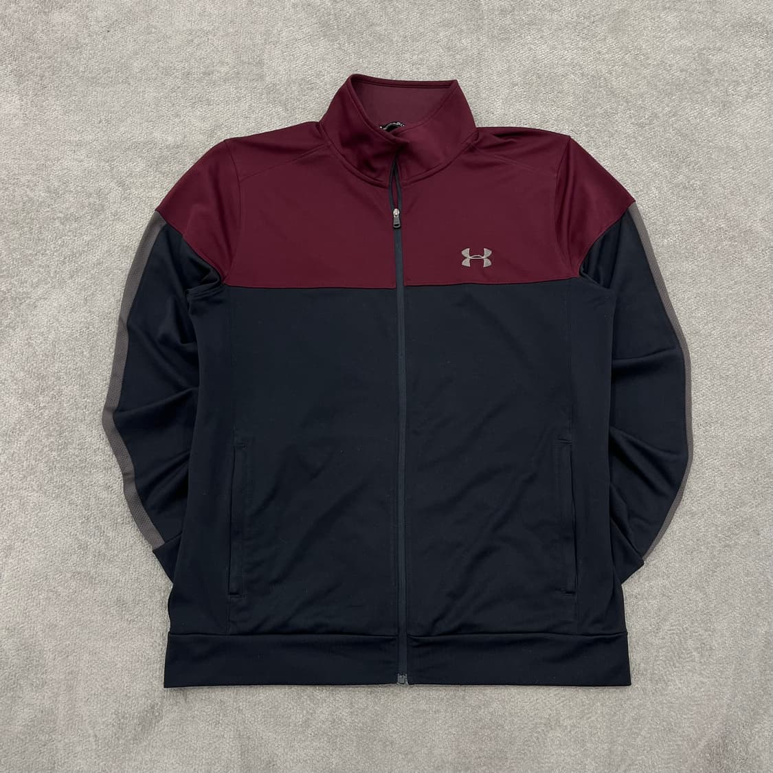 XL 언더아머 트랙 자켓 블랙/버건디 상품이미지1