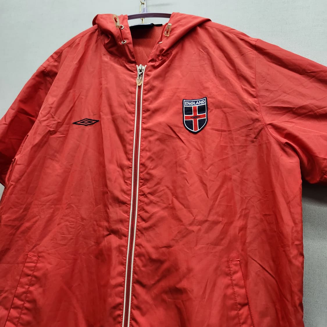 엄브로 잉글랜드 국가대표 빈티지 반팔 후드 스트링 바람막이100(L) 상품이미지3