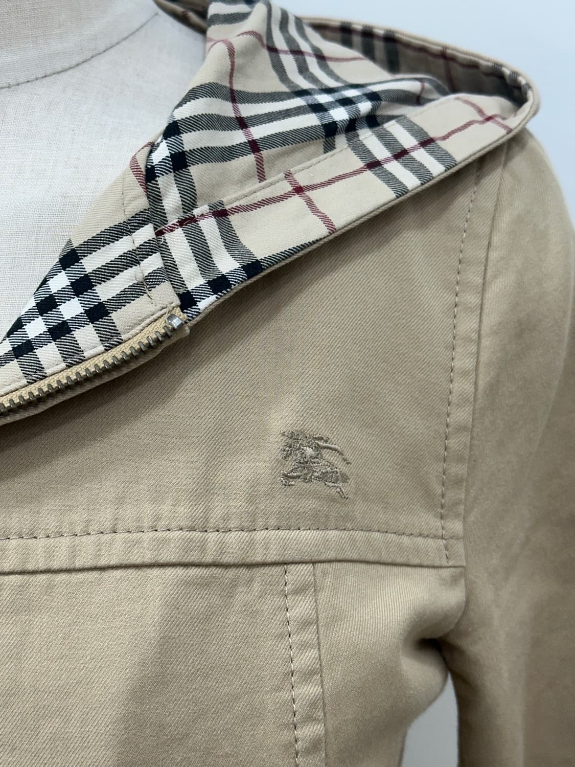 버버리 런던 블루라벨 후드 자켓 상품이미지6