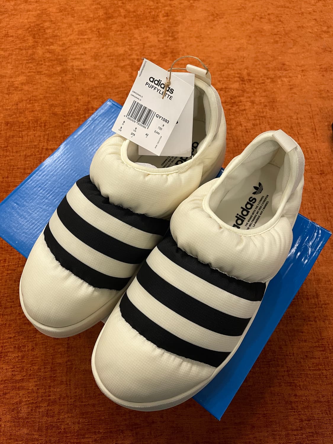 아디다스 퍼피렛 275 팝니다. 상품이미지1