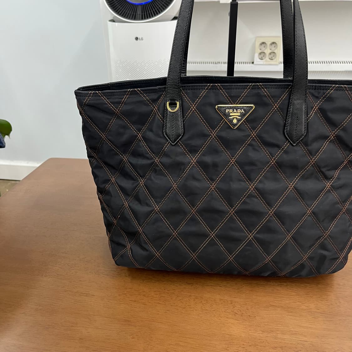 프라다 테수토포코노 퀼팅 쇼퍼백 상품이미지4