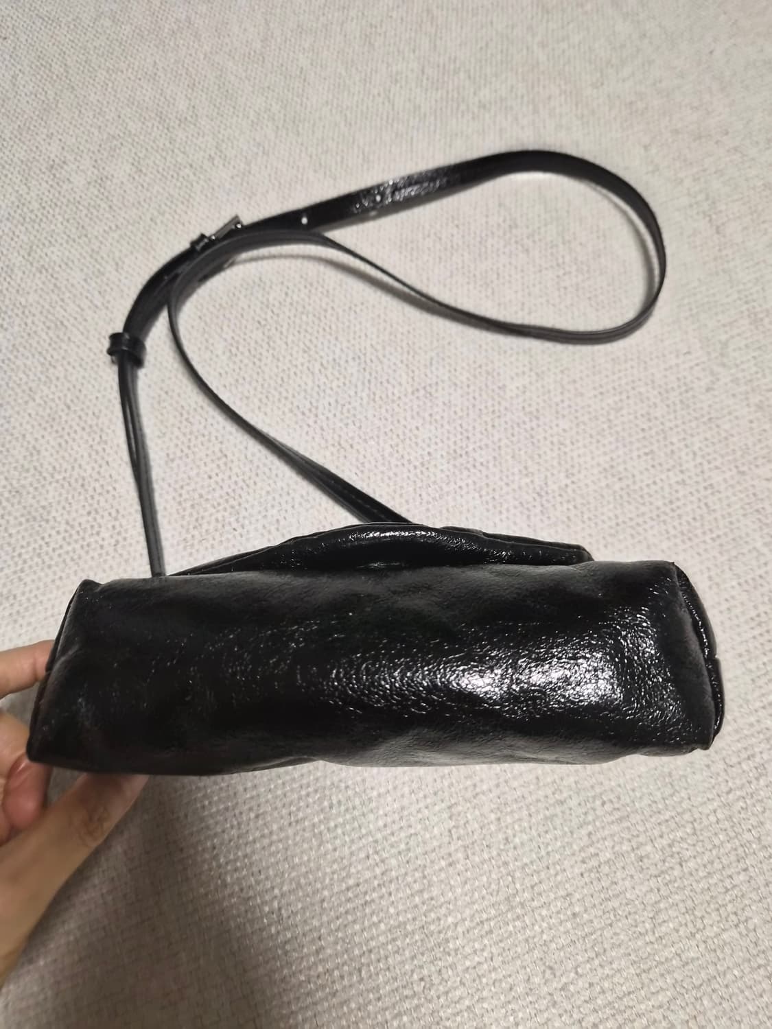 [ZARA] 자라 유광 락 플랩 숄더백 / 크로스백 (블랙) 상품이미지2