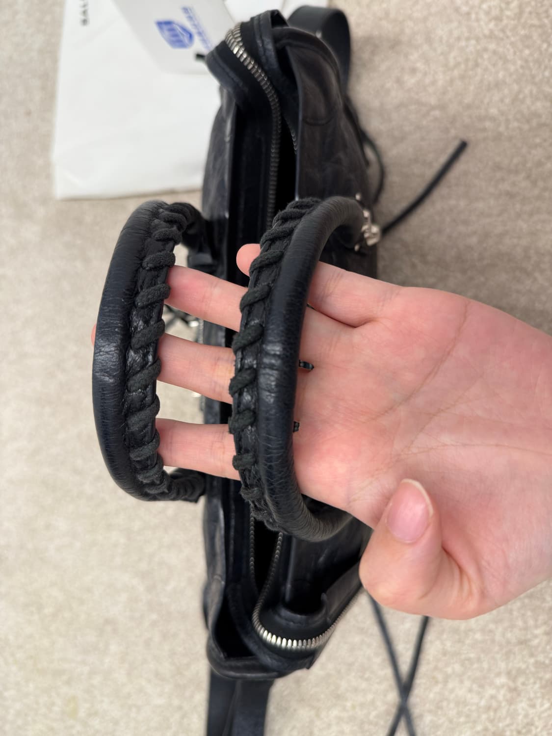 발렌시아가 시티 모터백 블랙 스몰 상품이미지6