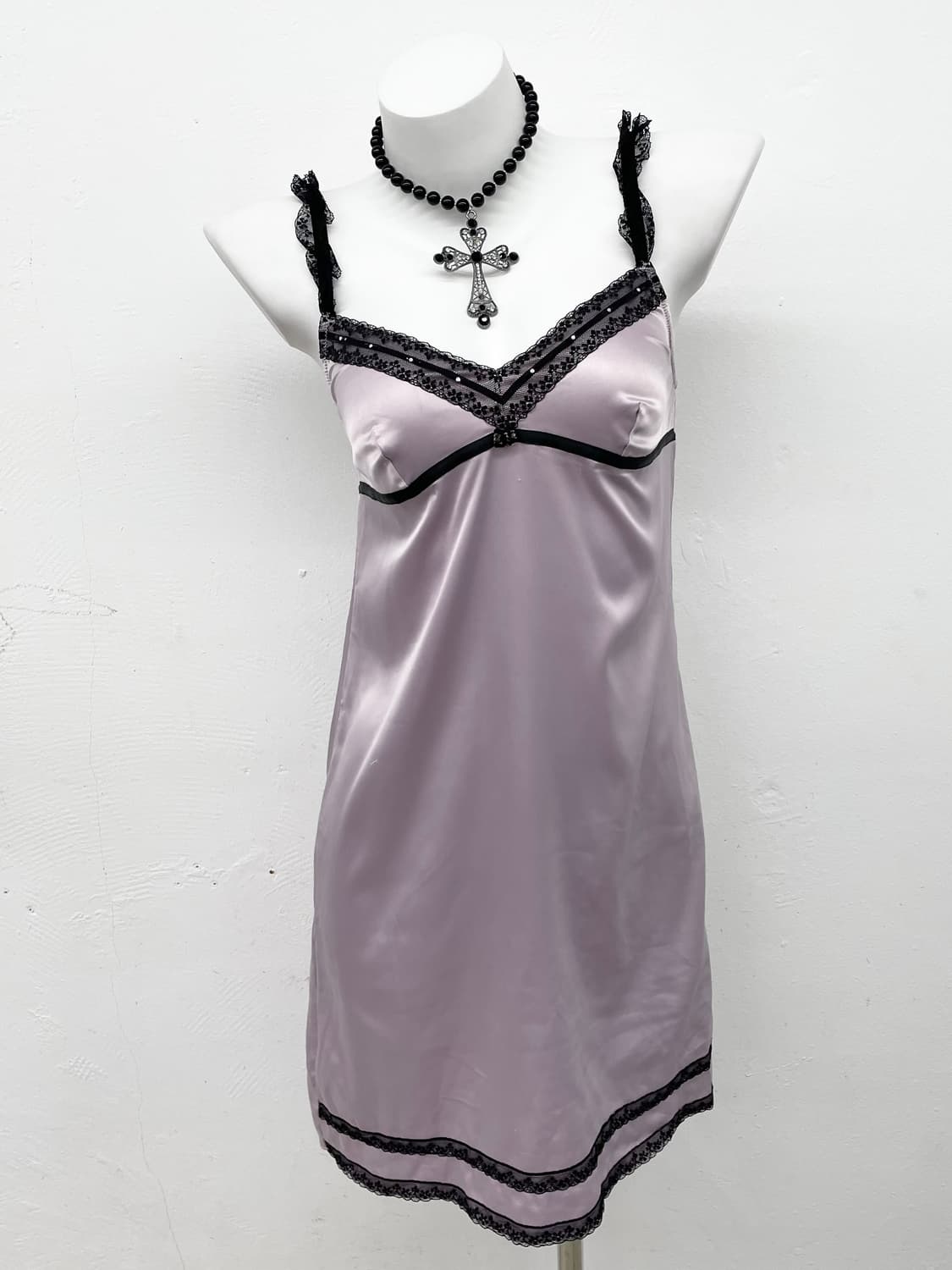 라벤더 레이스 새틴 슬립 상품이미지1