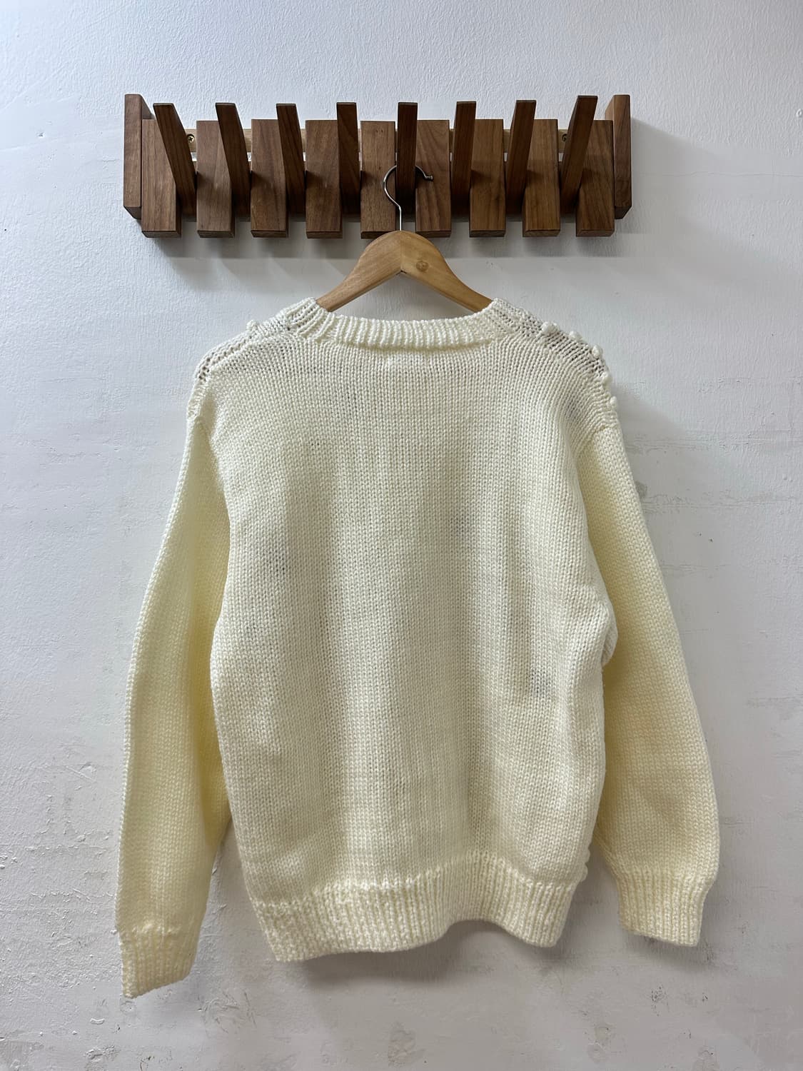 대장니트일본빈티지 아이보리 플라워 자수 폼폼이 케이블 디테일 스웨터 니트 상품이미지5