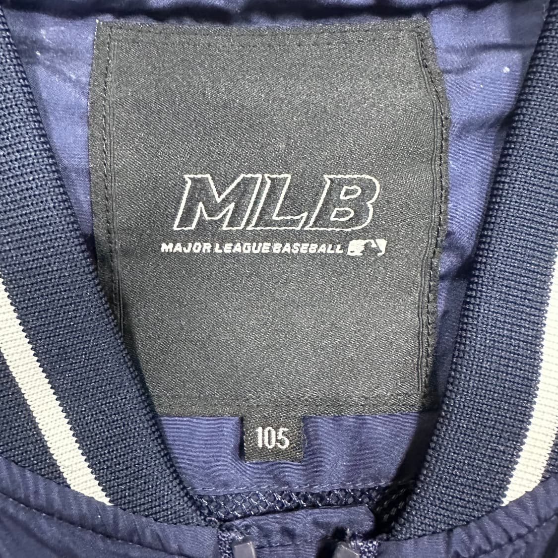 ✨ (만원 빈티지) MLB 애틀란타 백로고 빅로고 바시티 자켓  상품이미지4