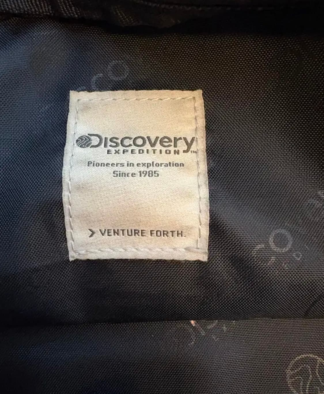 디스커버리 LIKE-SHIFT 백팩 블랙 31L 상품이미지4