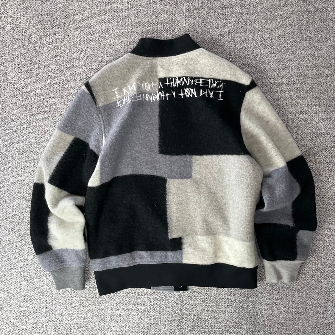 아임낫휴먼비잉 울 자켓 상품이미지2