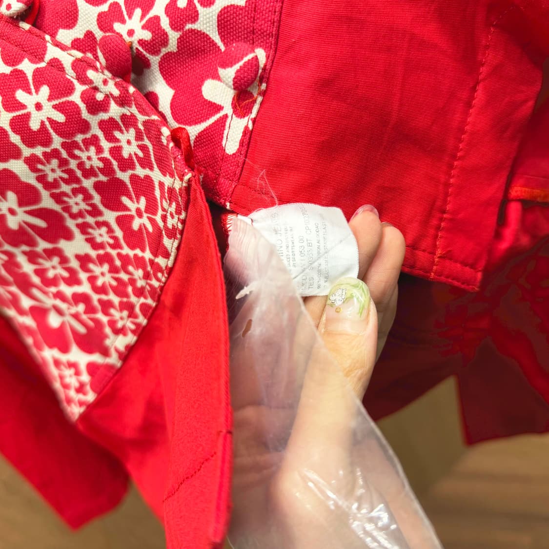 모스키노 진스 딥 브이넥 자켓 허리 플로럴 패턴 배색 타이 디테일 레드 상품이미지7