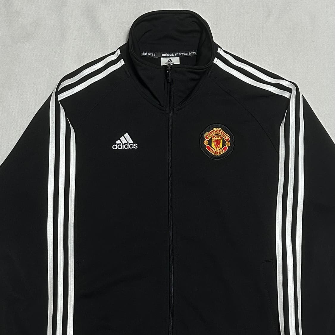 L 아디다스 맨체스터유나이티드 블랙 트랙탑 상품이미지1
