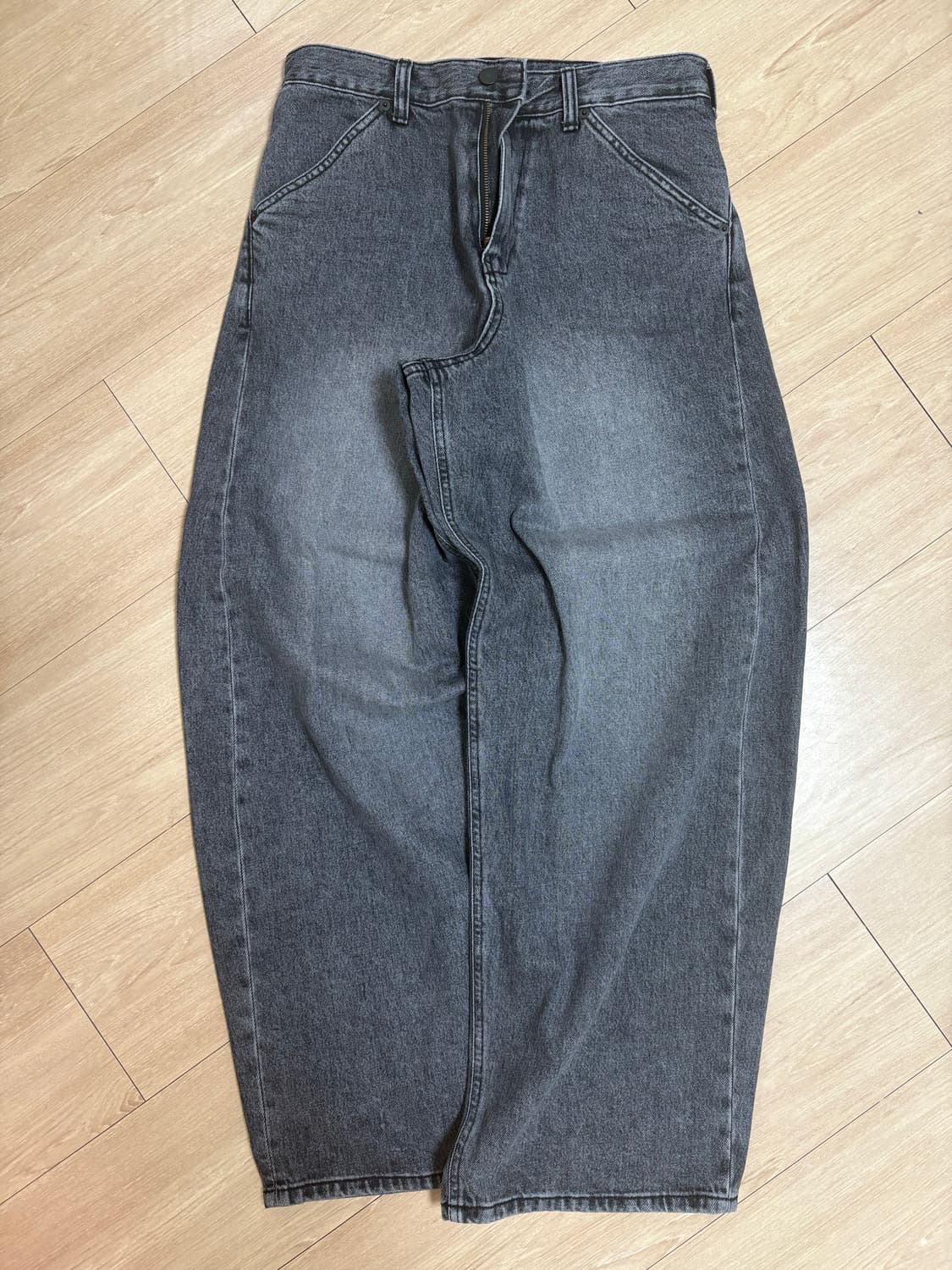 해칭룸 와이드 커브진 블랙 2 상품이미지2