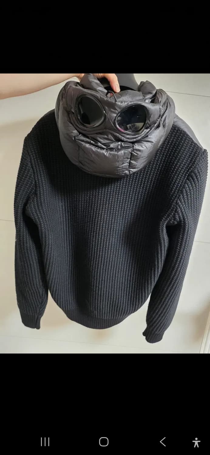 CP컴퍼니 DD쉘 니트 패딩조끼 19CMKN185A 006390M 999 상품이미지2