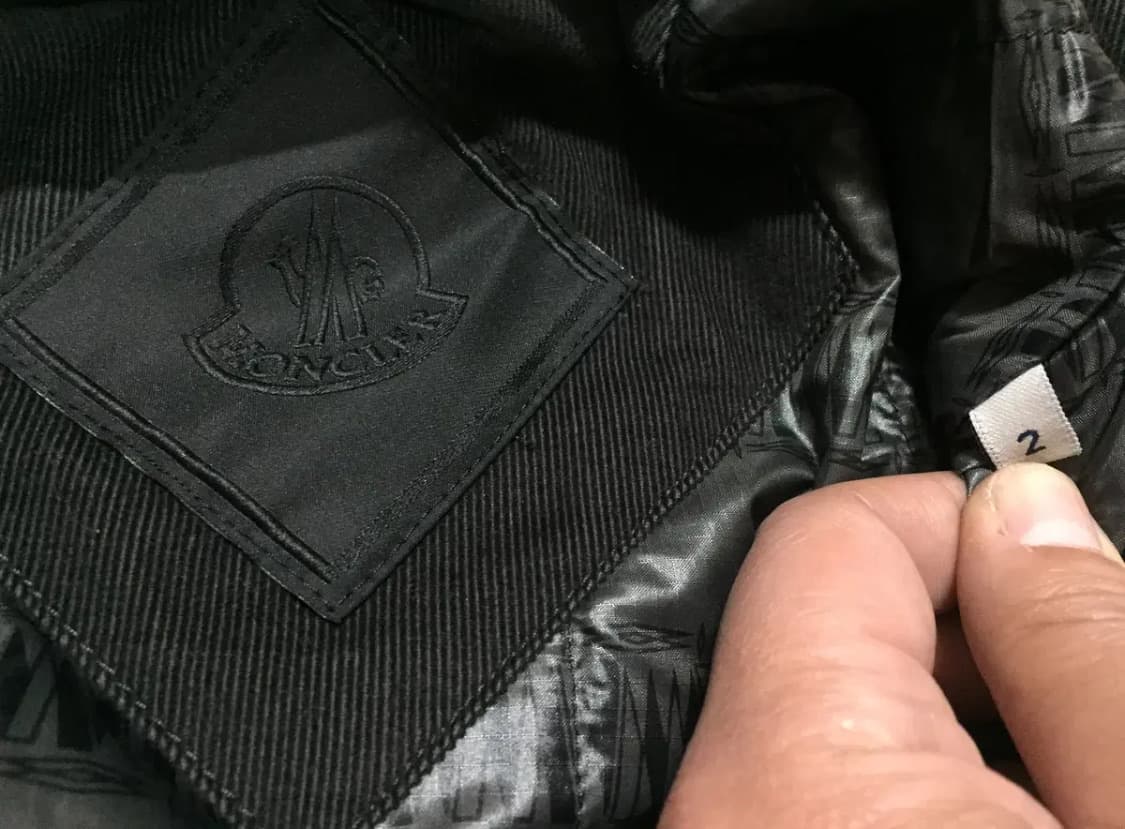 몽클레르 X 화이트 마운티니어링 집업 베스트(푸퍼-다운)2 사이즈 상품이미지4