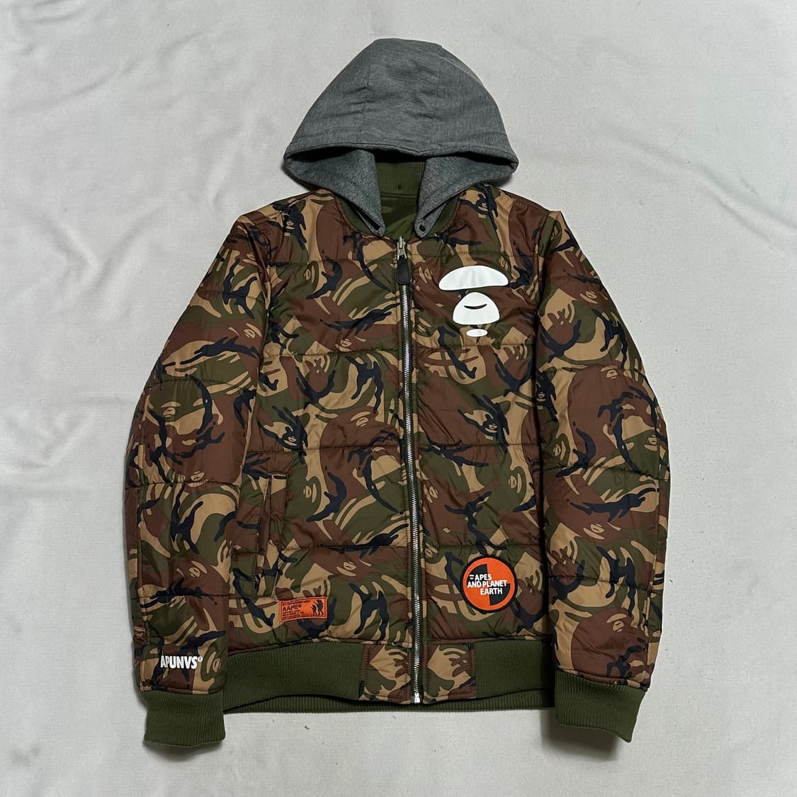 2XL 에이프 여성용 리버시블 카모 다운 패딩 상품이미지2