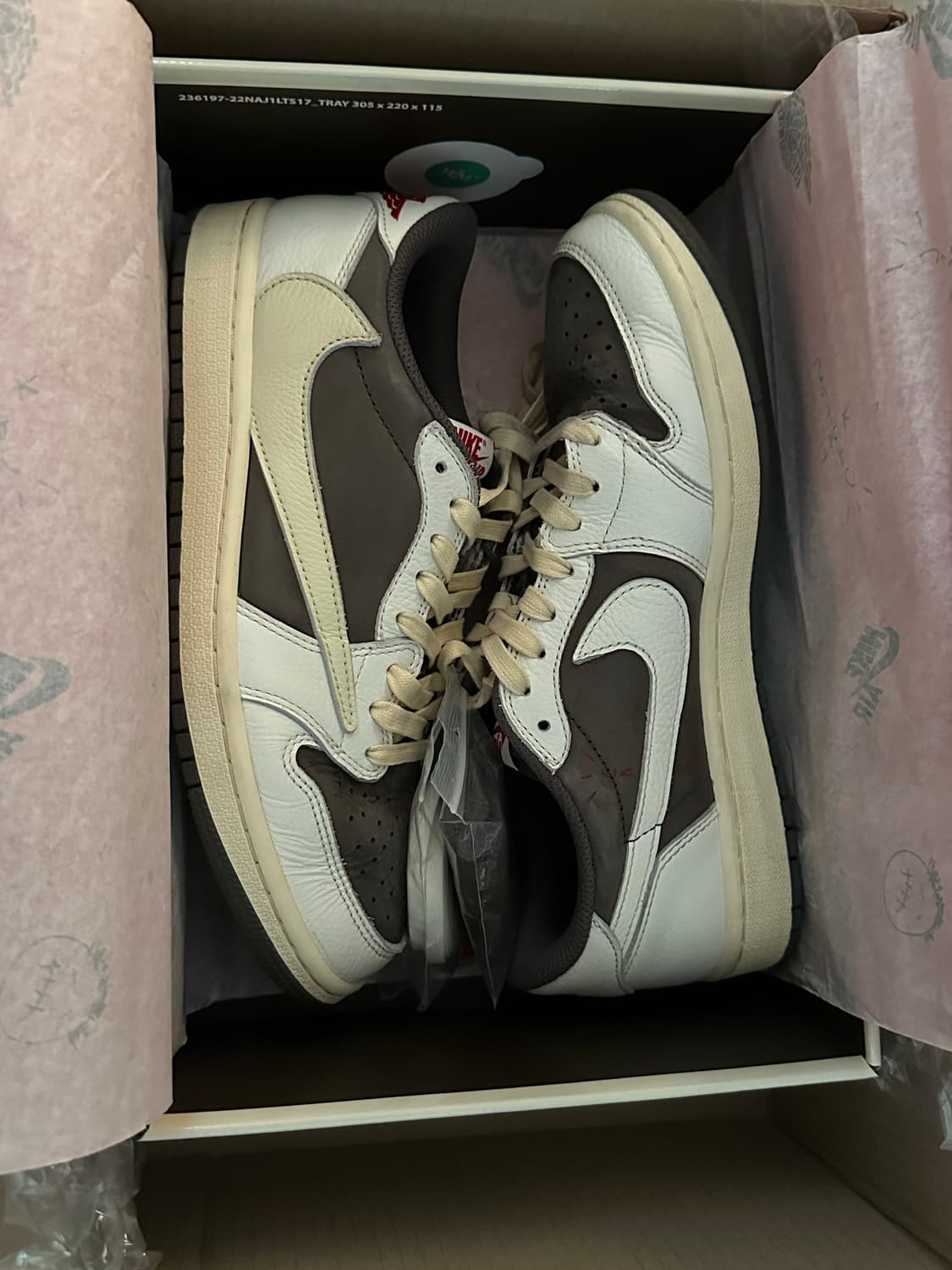 조던 1 x 트래비스 스캇 레트로 로우 OG SP 세일 앤 리저록 상품이미지1