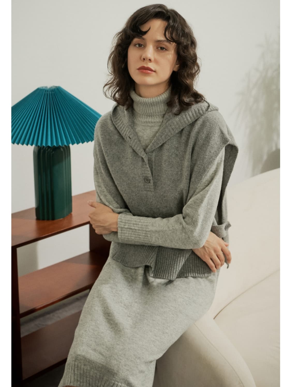 LE TROIS 반버튼 캐시미어혼방 울 후드 베스트 (M) 상품이미지5