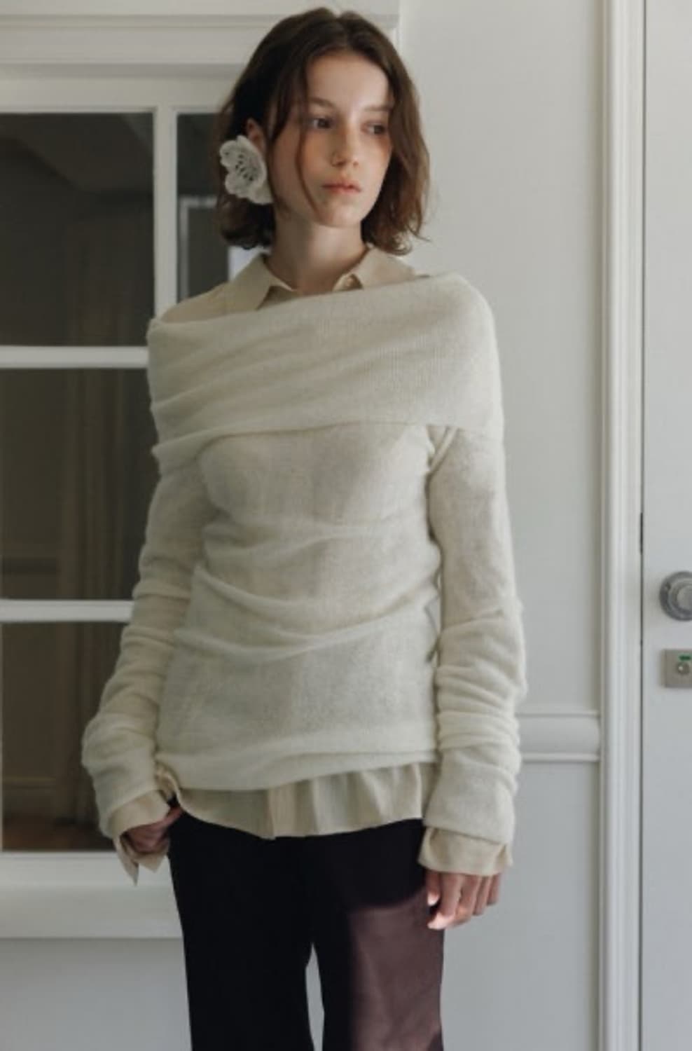 스튜디오테이블 오프숄더 니트 상품이미지1