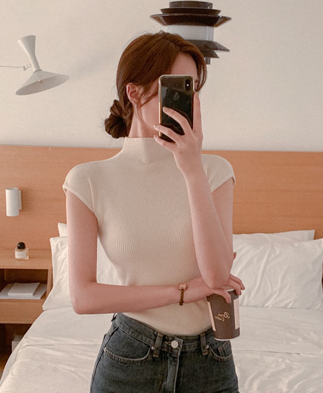 렌느에서 구매한 캡소매 니트 연베이지컬러 상품이미지1