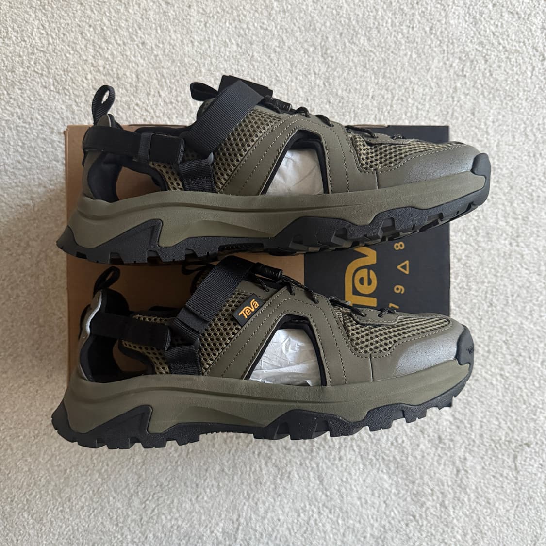 테바 허리케인 XLT 3 CT 샌들 280 사이즈 상품이미지3