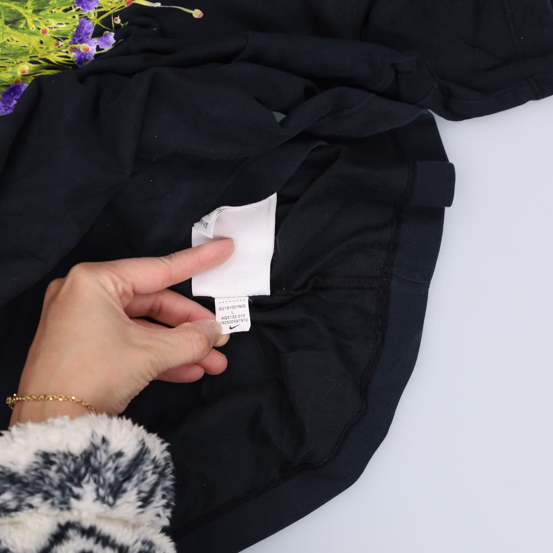 L 나이키 드라이핏 반팔티 0203H1 상품이미지4