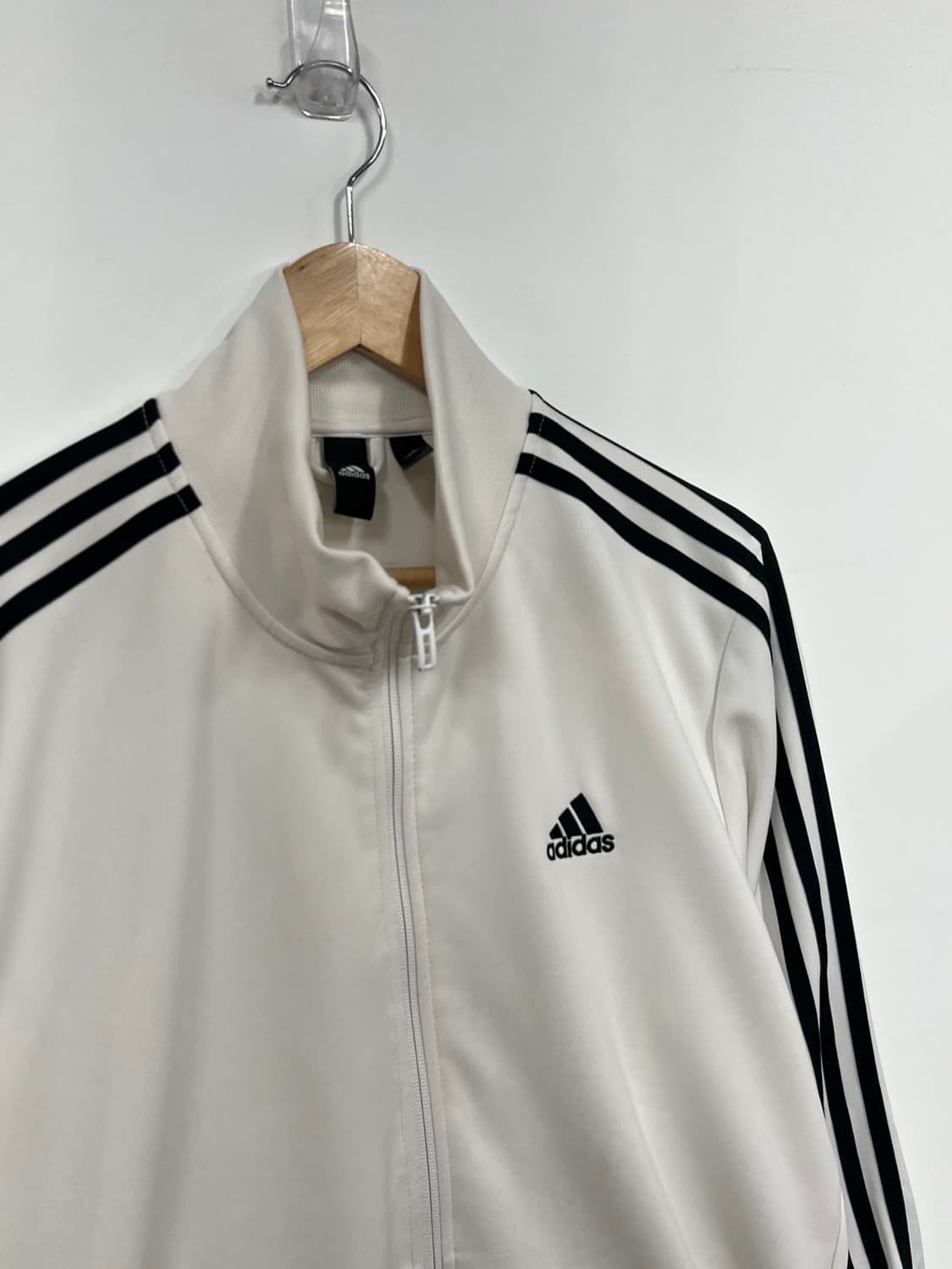 아디다스 삼선로고 트랙 흰검 져지 상품이미지2