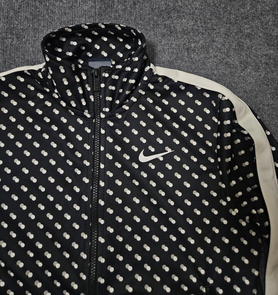 나이키 물방울 도트 블랙 여성 져지(급처) 상품이미지2