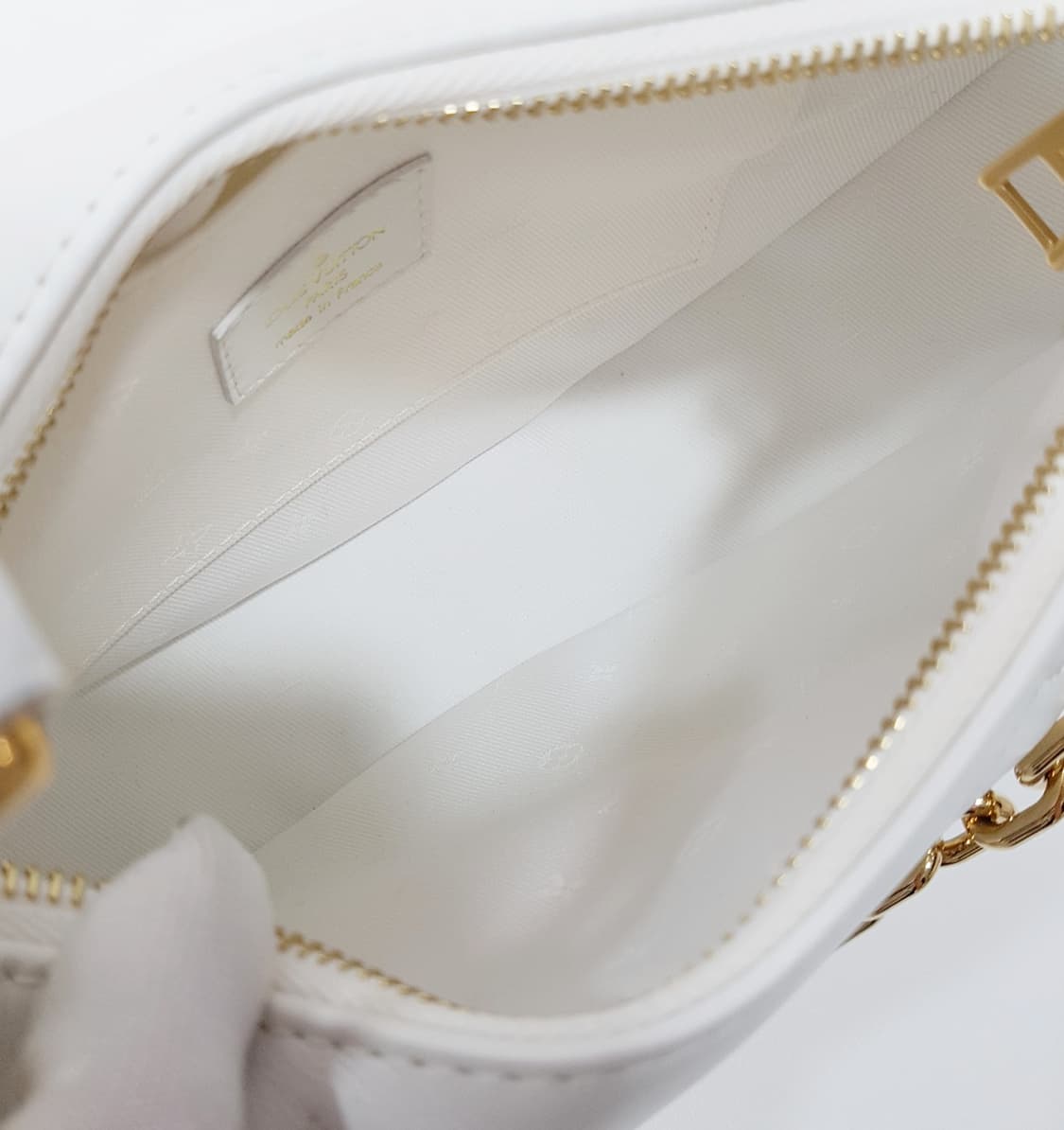 루이비통 오버 더 문 호보백 M59959 상품이미지9