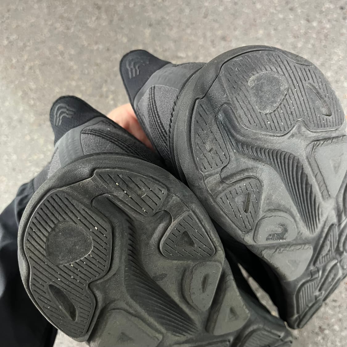 [2회착용]호카오네오네 클리프톤9 265 와이드 상품이미지6