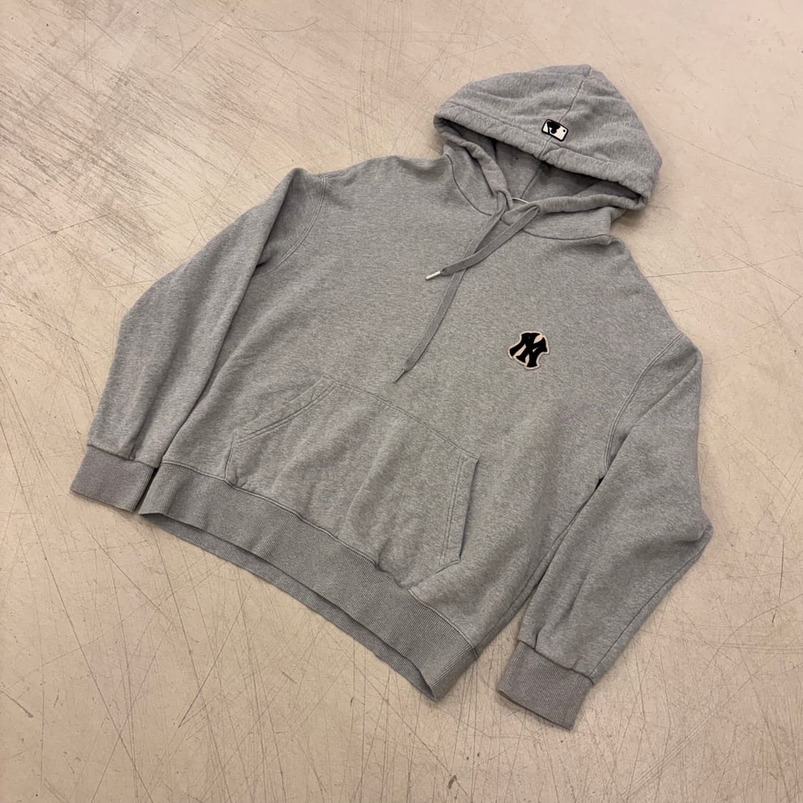 MLB 뉴욕 양키스 그레이 후드티 상품이미지2