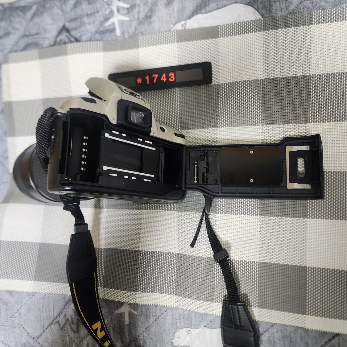 니콘 F 60 필름카메라 35-135mm 줌렌즈 상품이미지6