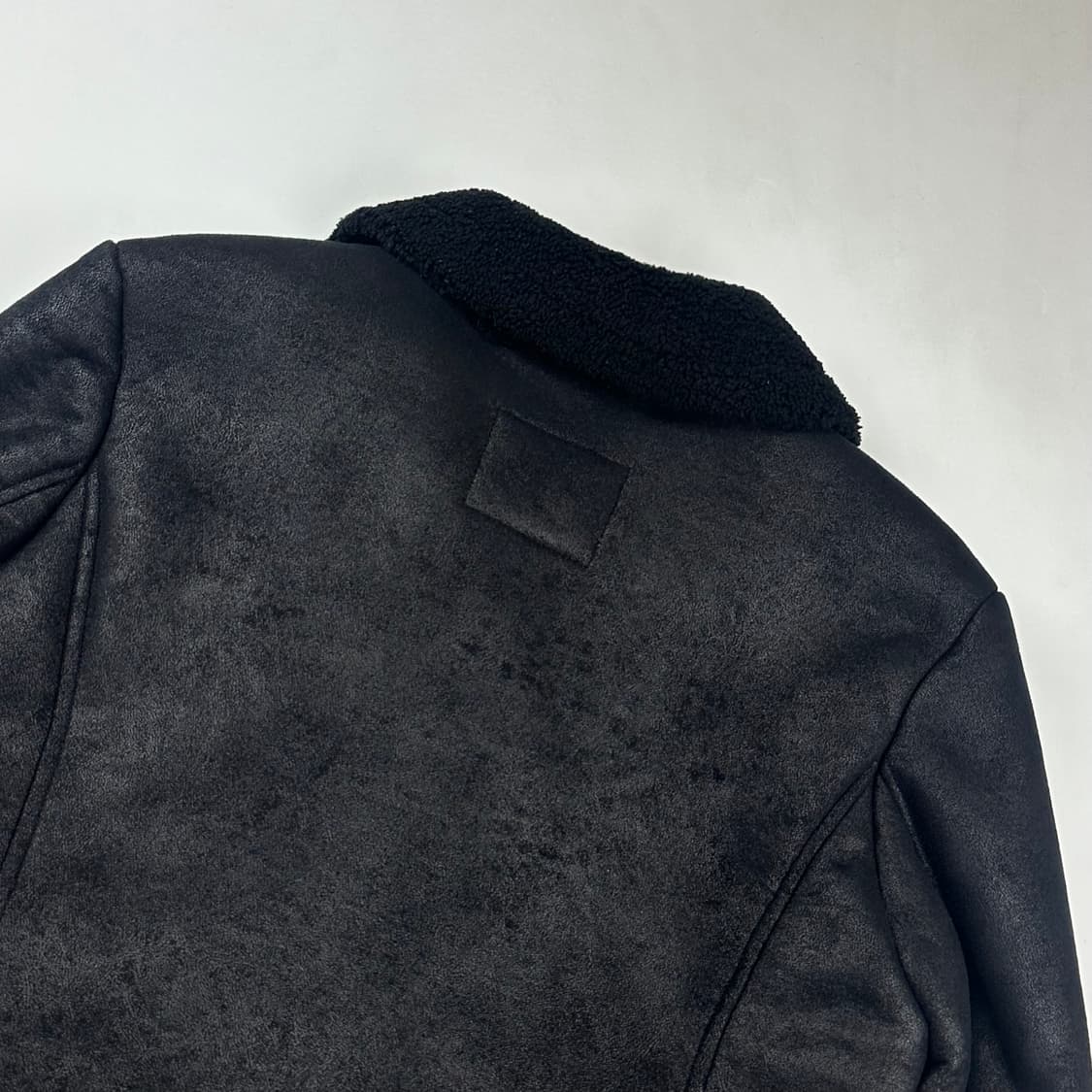 아메리칸이글 블랙 무스탕 상품이미지8