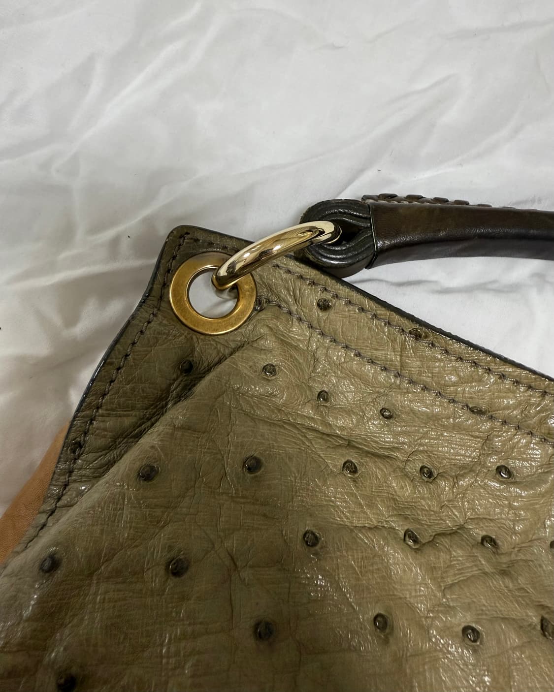 miu miu 미우미우 오스트리치 레더백 상품이미지4