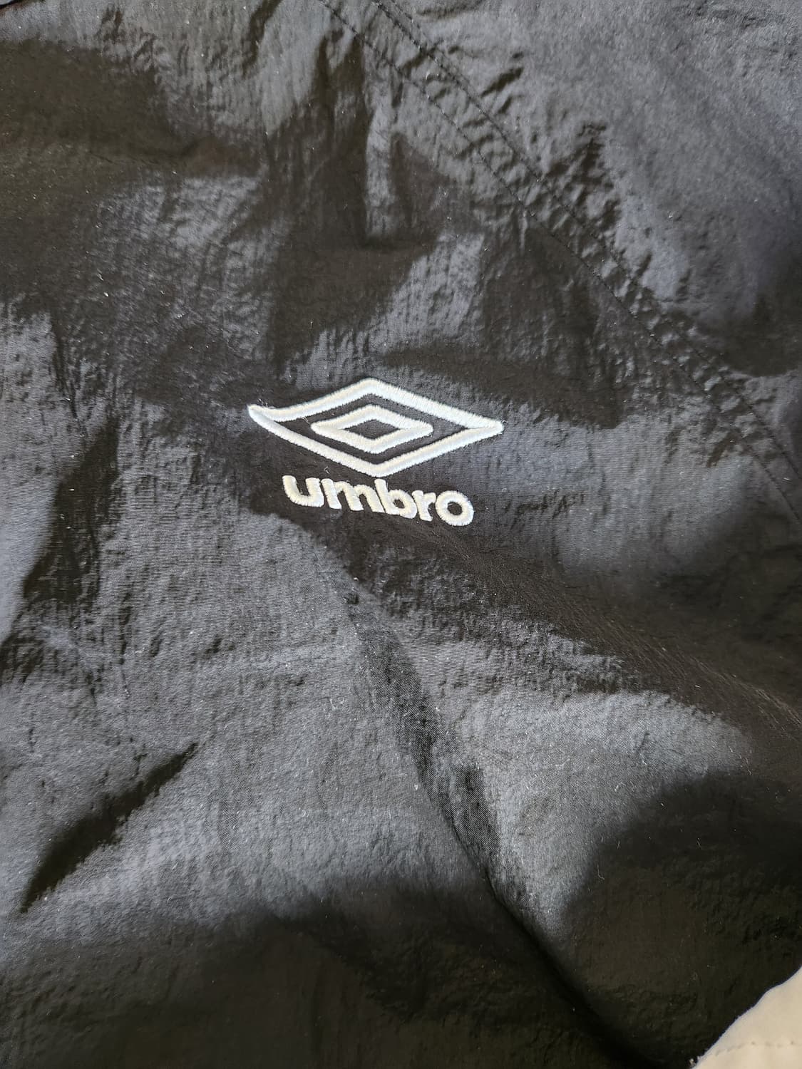 엄브로 남녀공용 딜라이트 스탠넥 웜업자켓 바람막이 UO121CJK31 사 상품이미지5