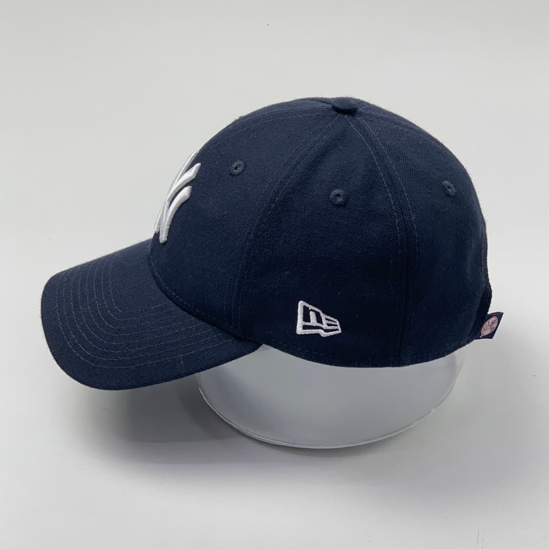 [OS/정품] 뉴에라 뉴욕 양키스 자수 네이비 볼캡 상품이미지3