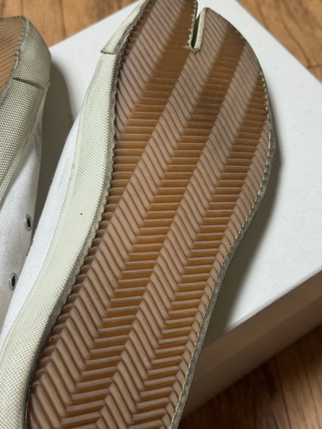 마르지엘라 타비스니커즈 275 화이트 상품이미지7