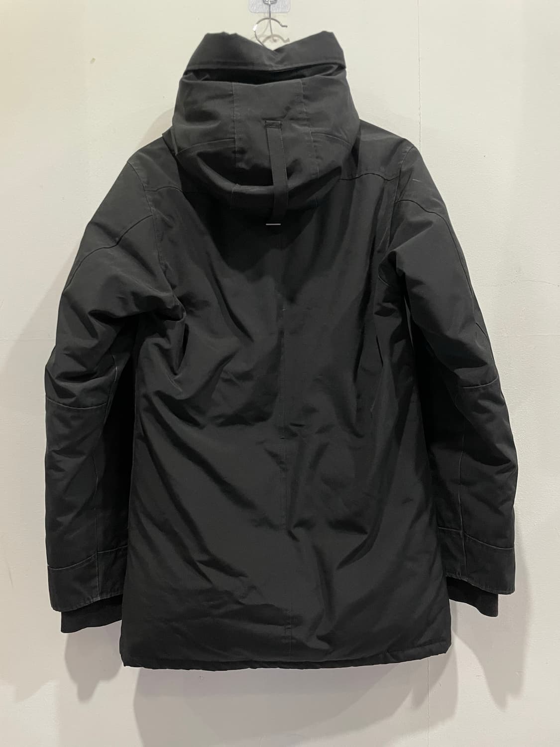 캐나다구스 사토 파카 논퍼 블랙 패딩 XS 정품 상품이미지2