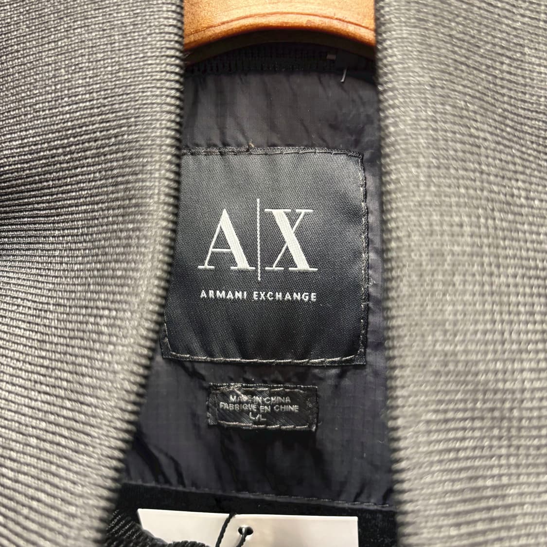 아르마니 익스체인지 긴팔 후드 집업 사이드 로고 레터링 디테일 블랙 상품이미지6