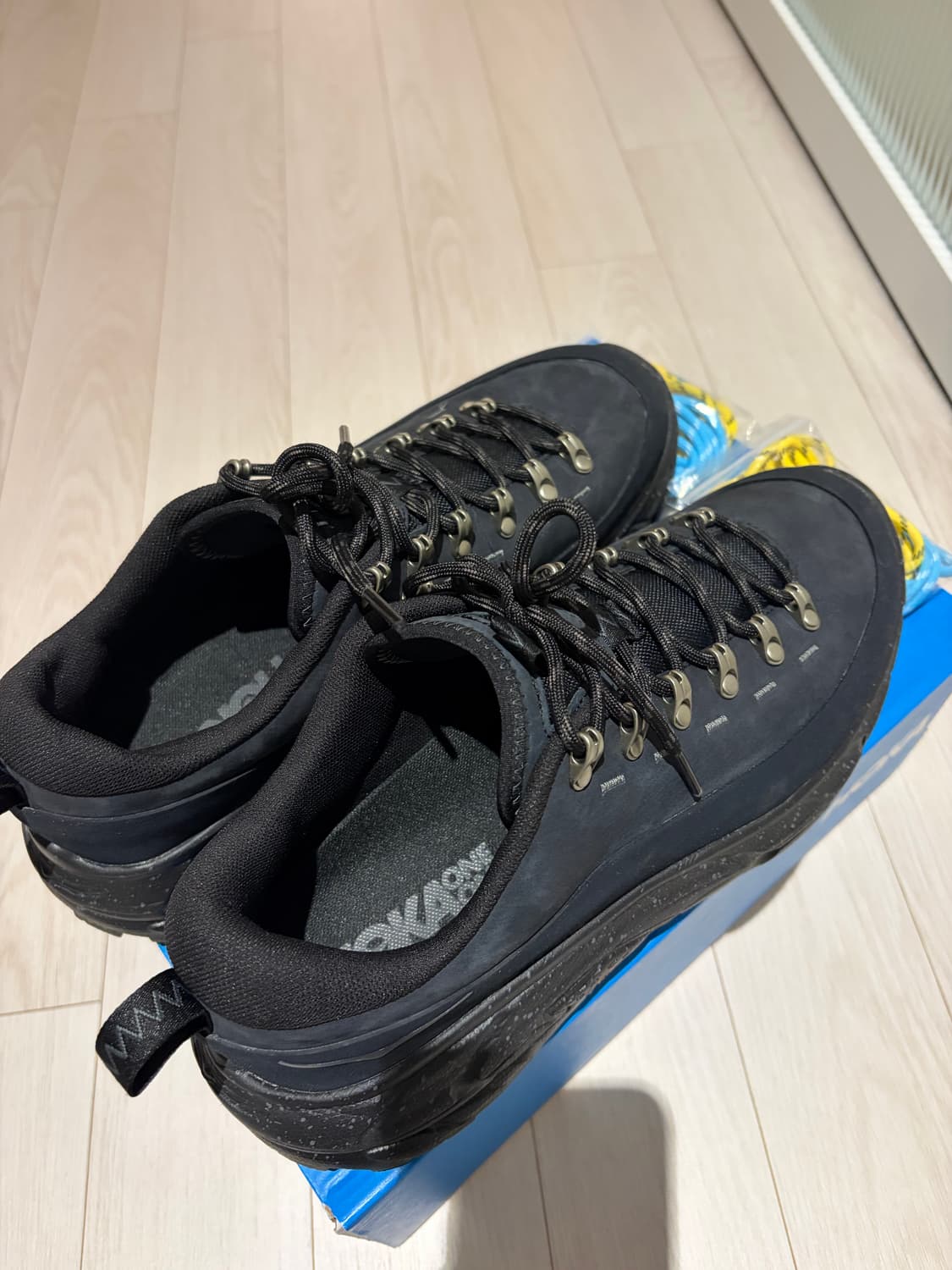 호카 토르 서밋 280사이즈 us10 판매합니다 상품이미지3