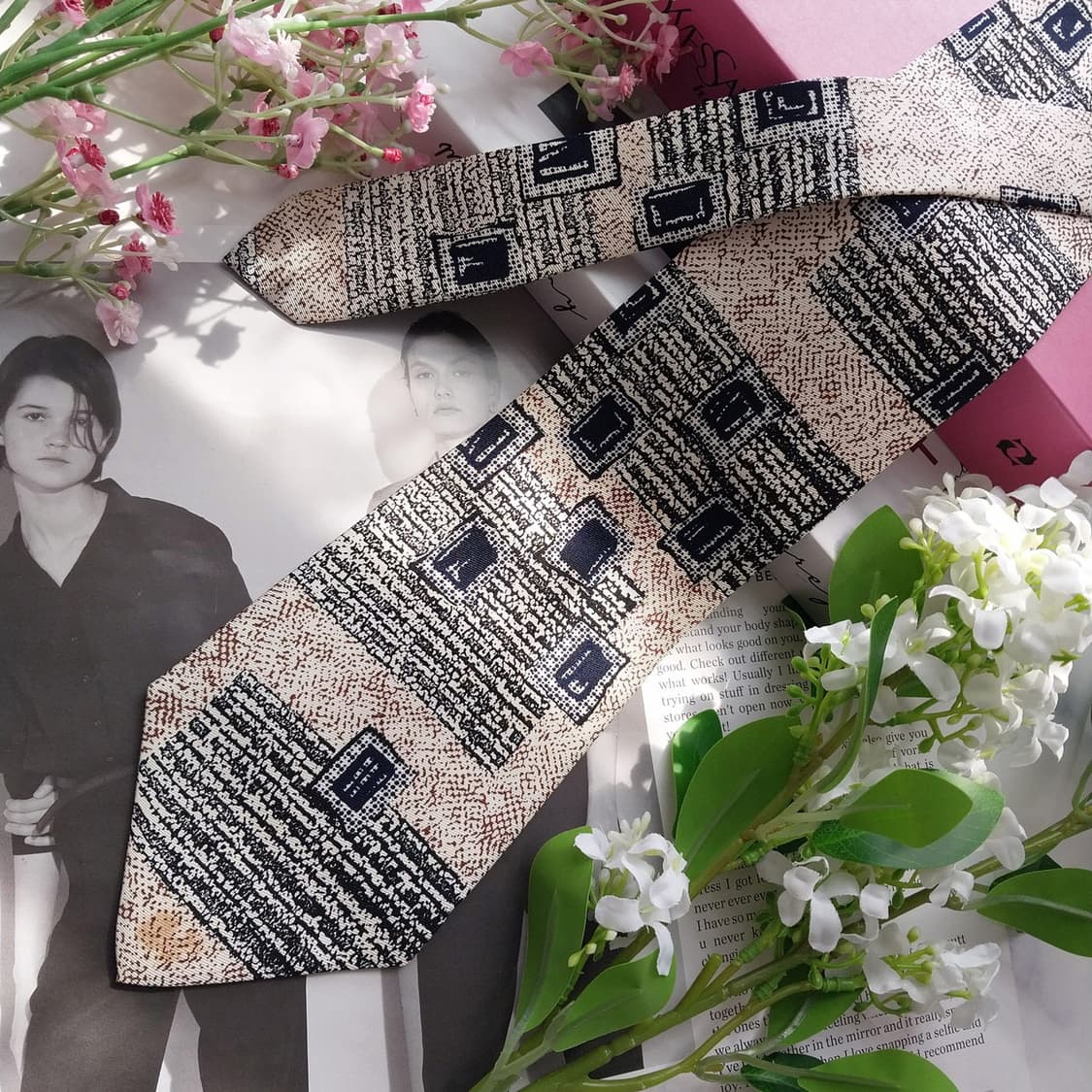 입생로랑 실크 베이지 패턴 넥타이 9.9cm A~B등급 K2376 상품이미지4