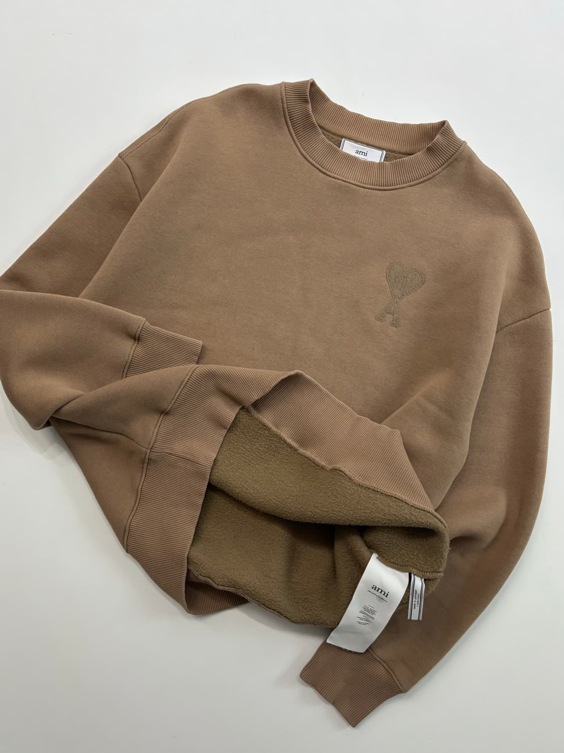 Ami 아미 20 FW 빅 하트로고 자수 브라운 맨투맨 상품이미지1