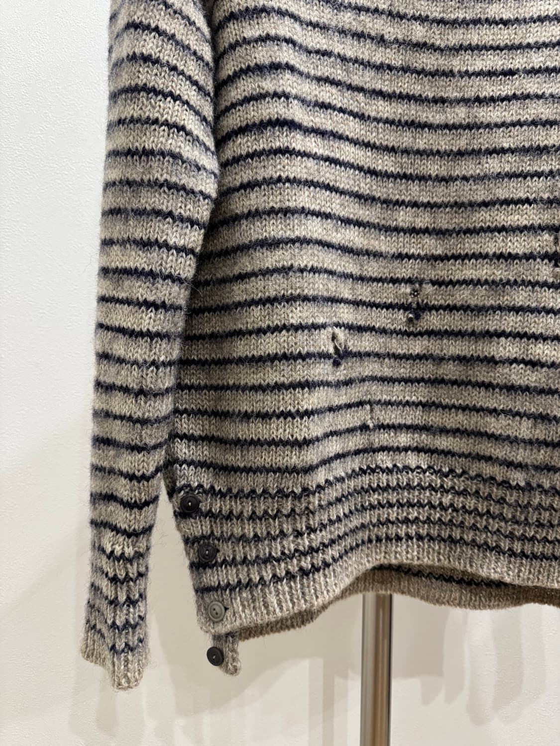 솔로이스트 13aw 그런지 디스트레스드 울 스웨터 상품이미지2