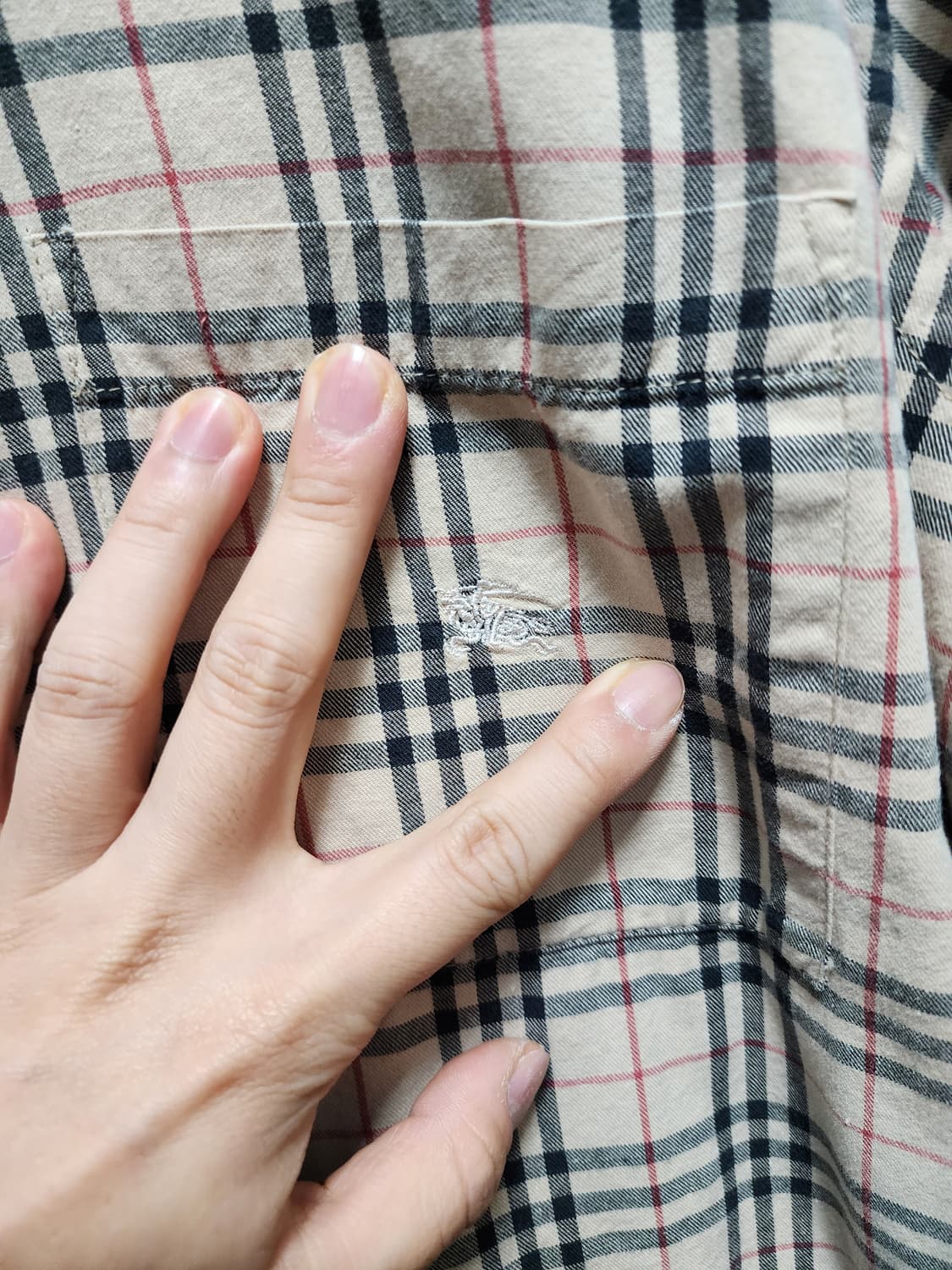 버버리 포켓로고 클래식 체크셔츠  상품이미지3