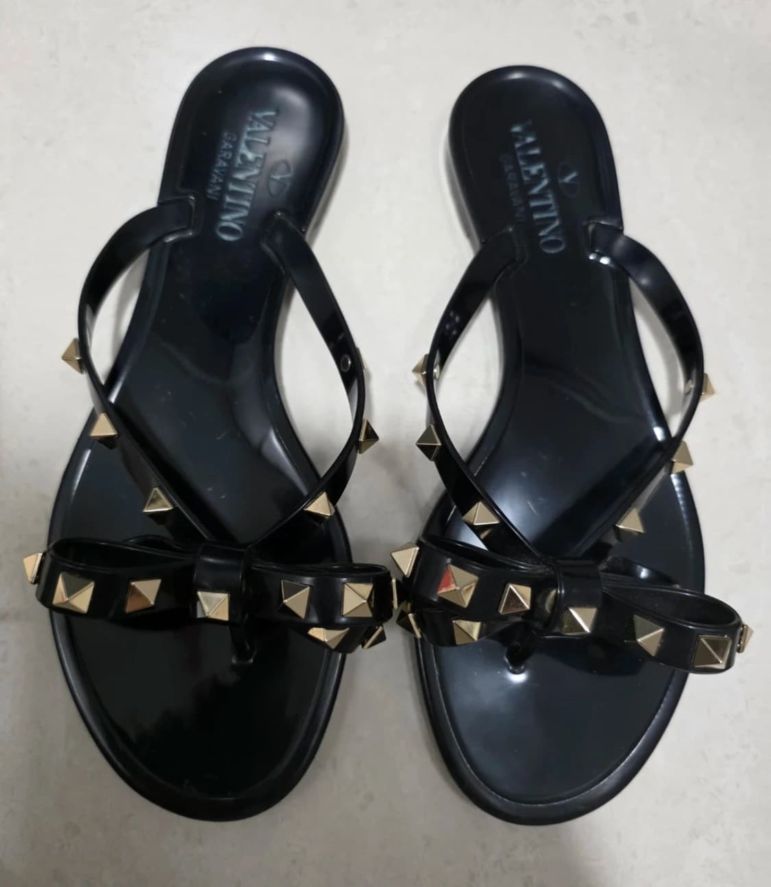 발렌티노 락스터드 젤리슈즈 블랙 상품이미지2