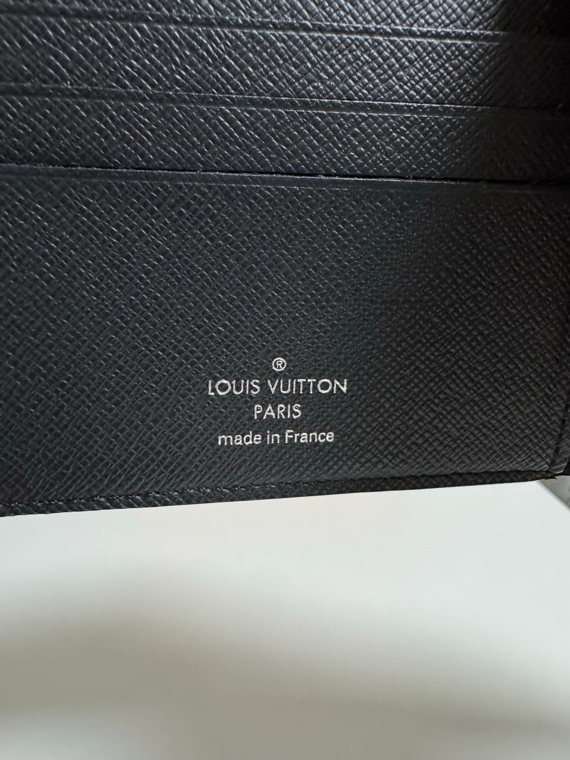 [S/당일배송] 루이비통 타이가 반지갑  상품이미지7